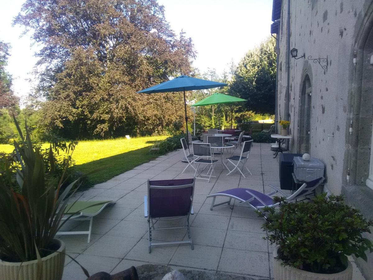 Bed and Breakfast Pierre Deluen Domaine De La Grange De Quaire Chassenon Exterior foto
