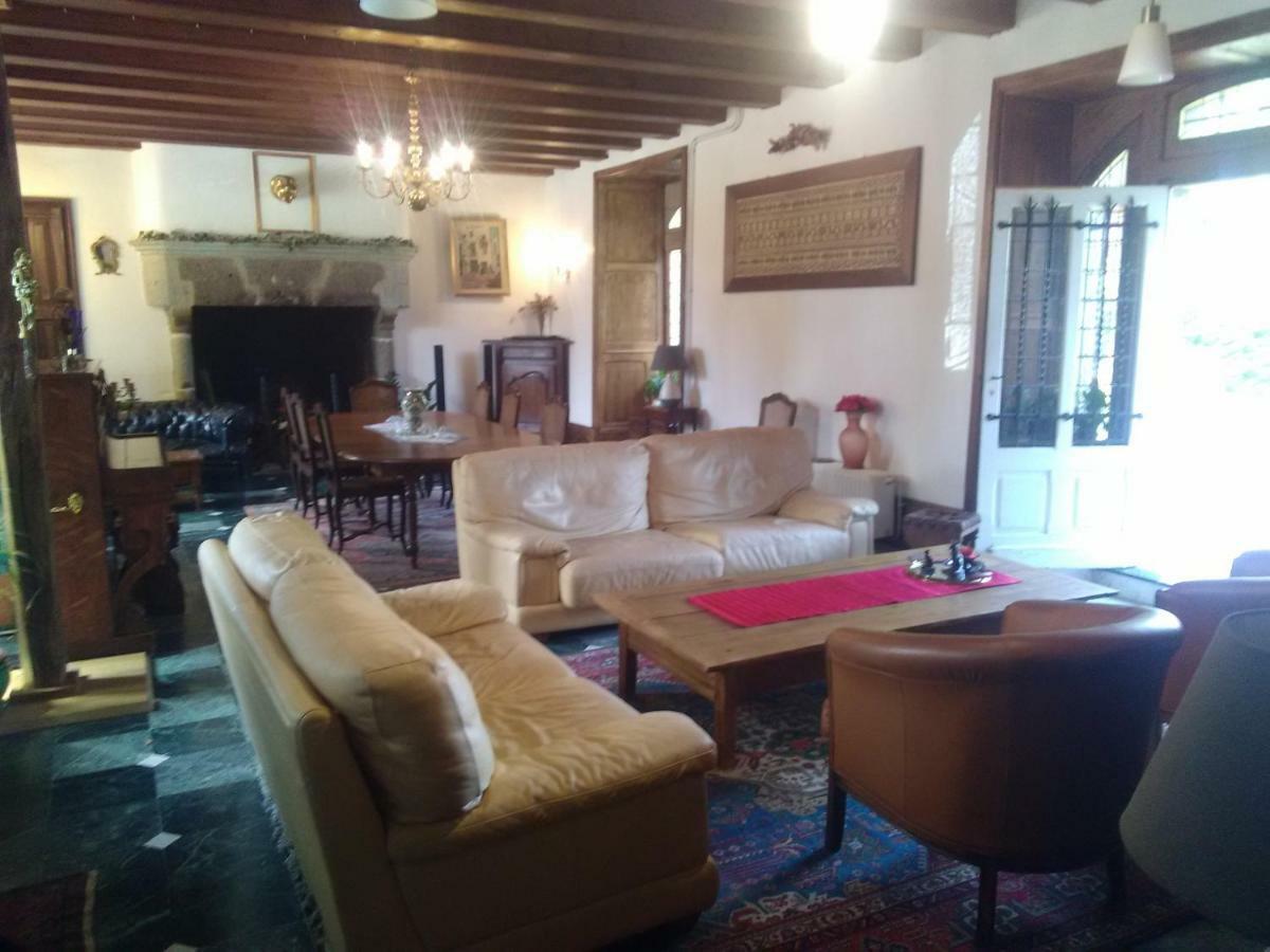 Bed and Breakfast Pierre Deluen Domaine De La Grange De Quaire Chassenon Exterior foto
